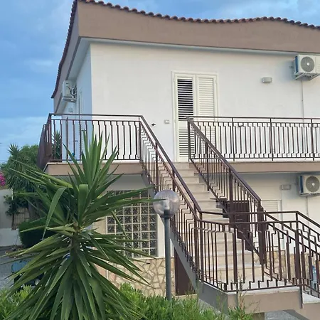 Apartman Elleffe Pulsano